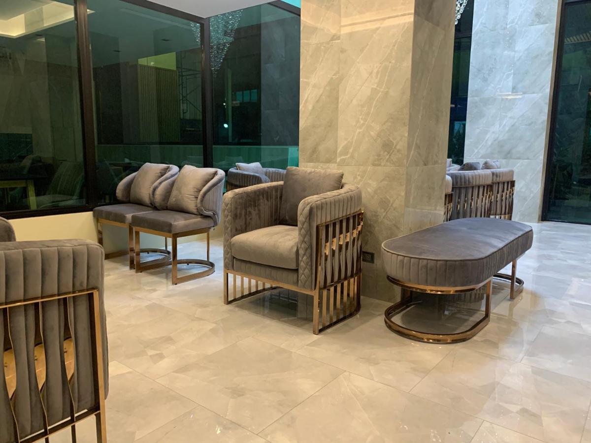 Thana Wisut Hotel Bangkok Eksteriør billede