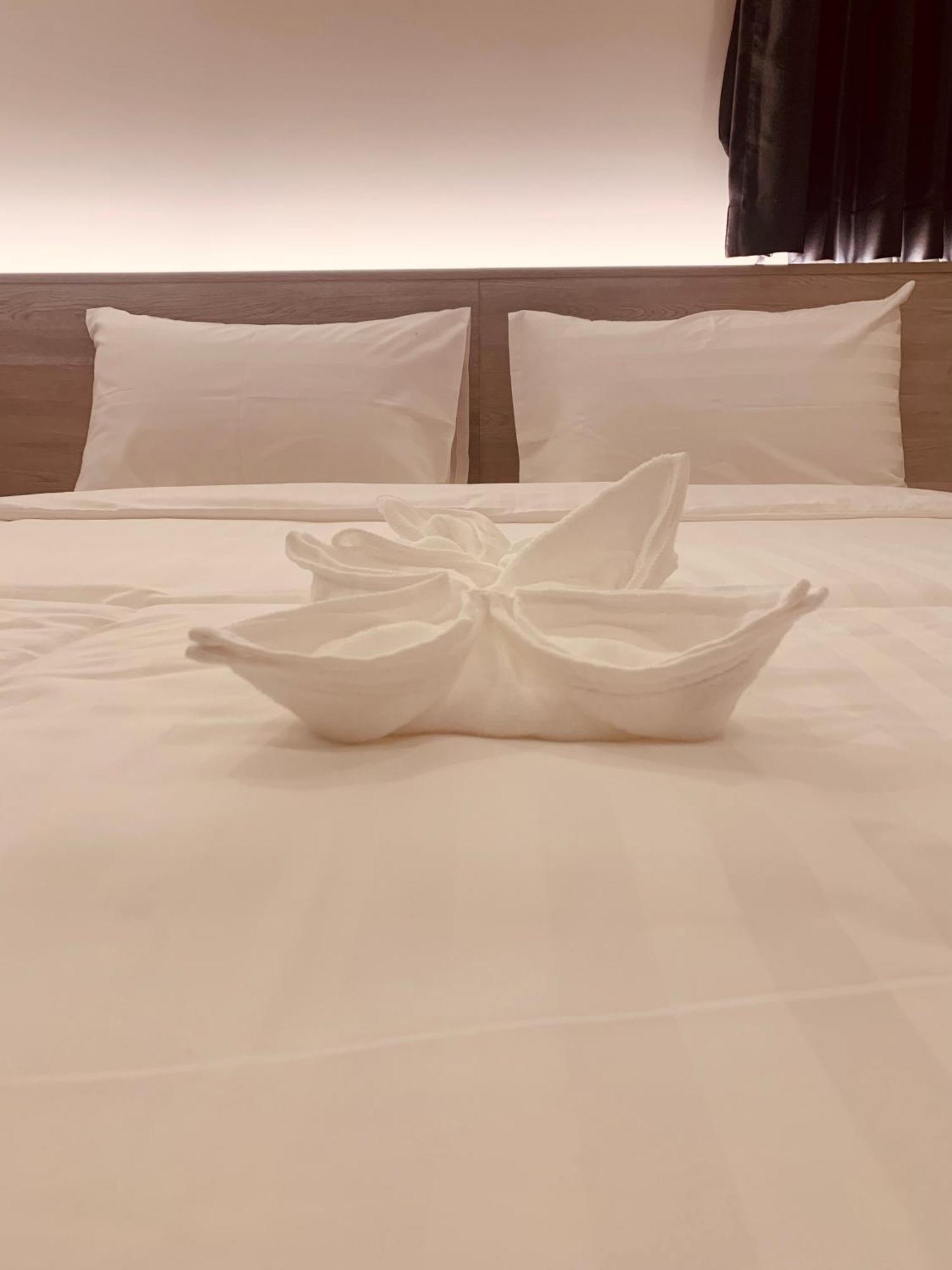 Thana Wisut Hotel Bangkok Eksteriør billede