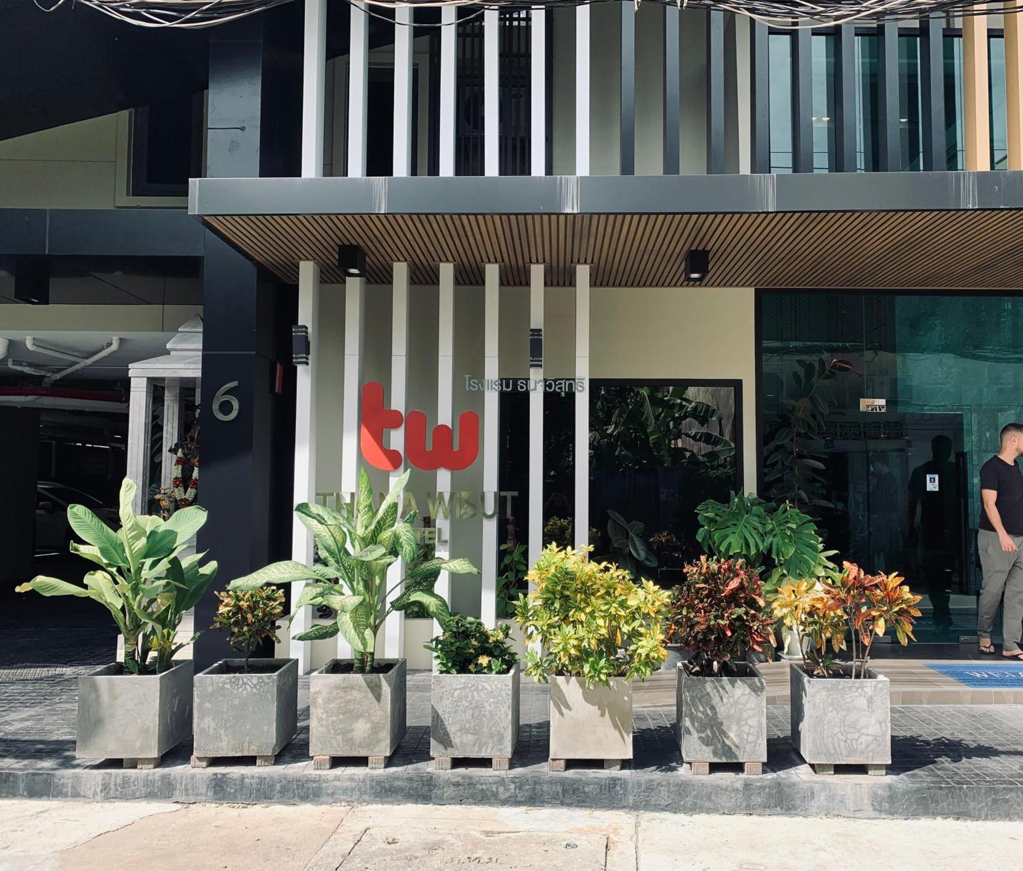Thana Wisut Hotel Bangkok Eksteriør billede